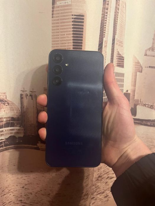 Продам Самсунг А25