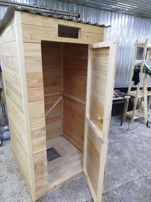 Уличный туалет продам