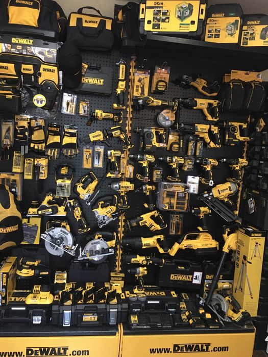 DeWALT Радио DCR020 10,8/18V  AUX / USB