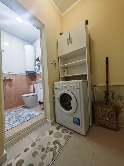 Модерно студио в Лазур на крачки от Морската градина