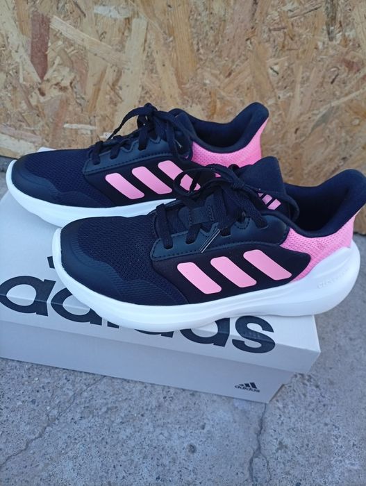 Adidași  damă  mas 36
