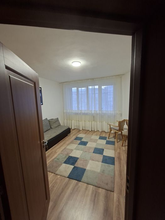 Inchiriez apartament 2 camera vis a vis de scoala nr.4