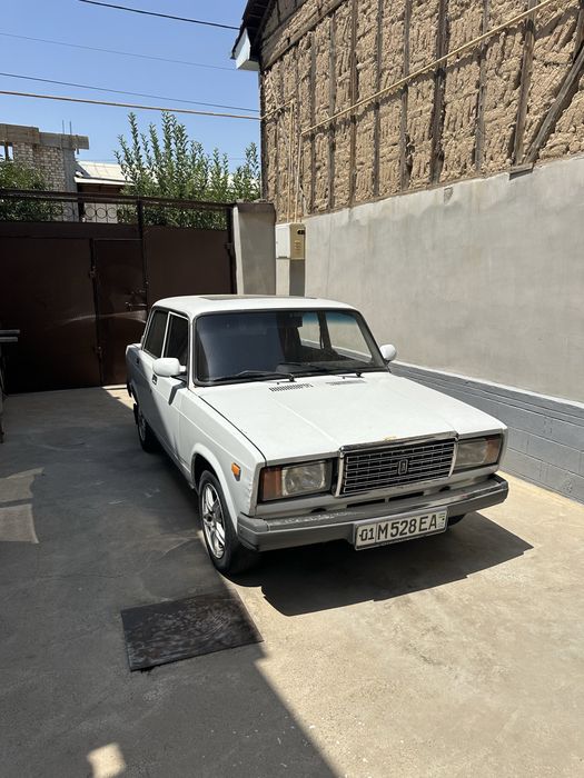 Vaz 2107 sotiladi 1995