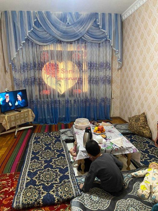 Qizlarga kvartira bor