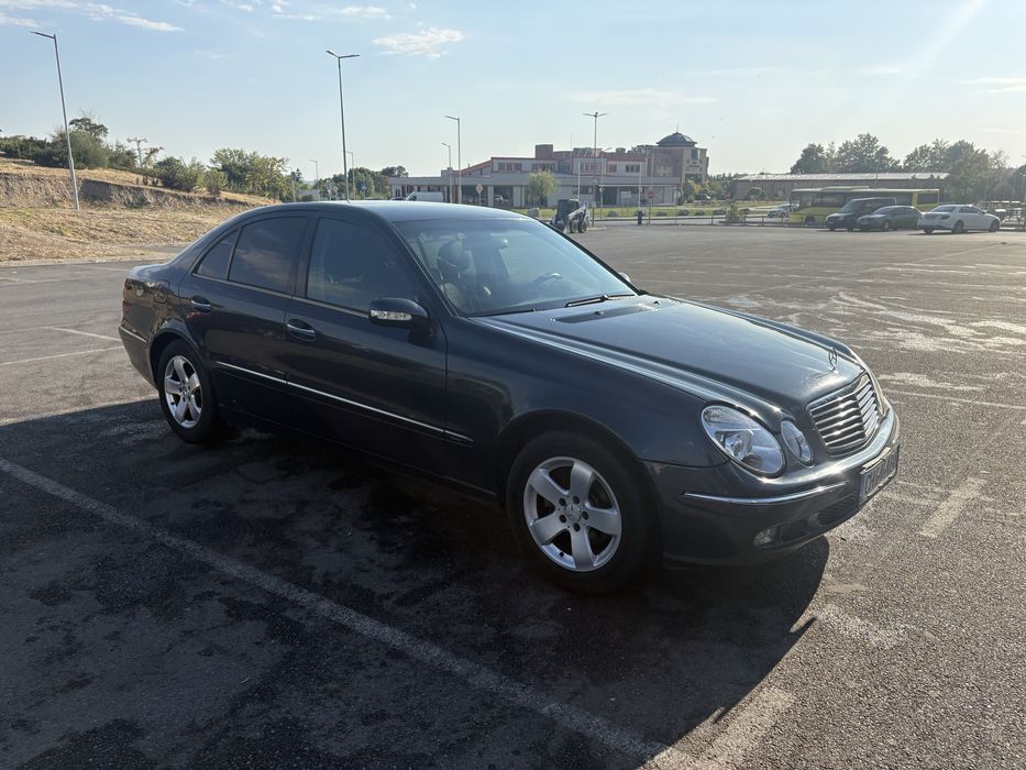 Mercedes e class w211