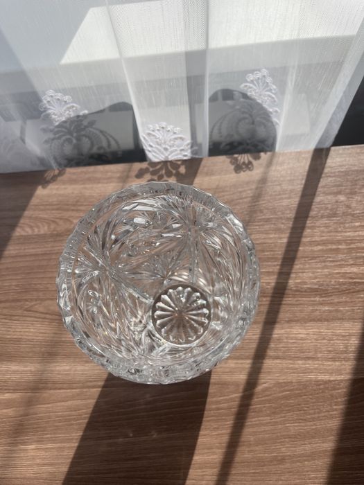 Хрустальная ваза для цветов