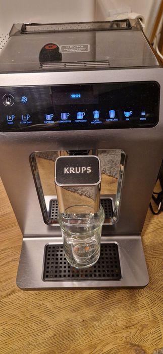 Krups Evidence Plus EA894T10 – expresor cafea