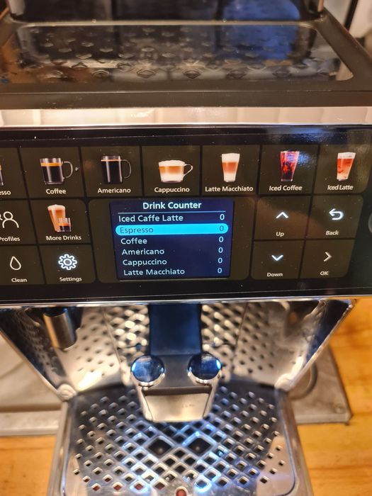 Espressor Philips 5500, reconditionat ca nou, cana spumare lapte latte