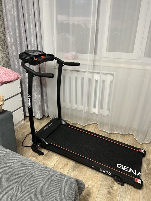 Продается беговая дорожка Genau