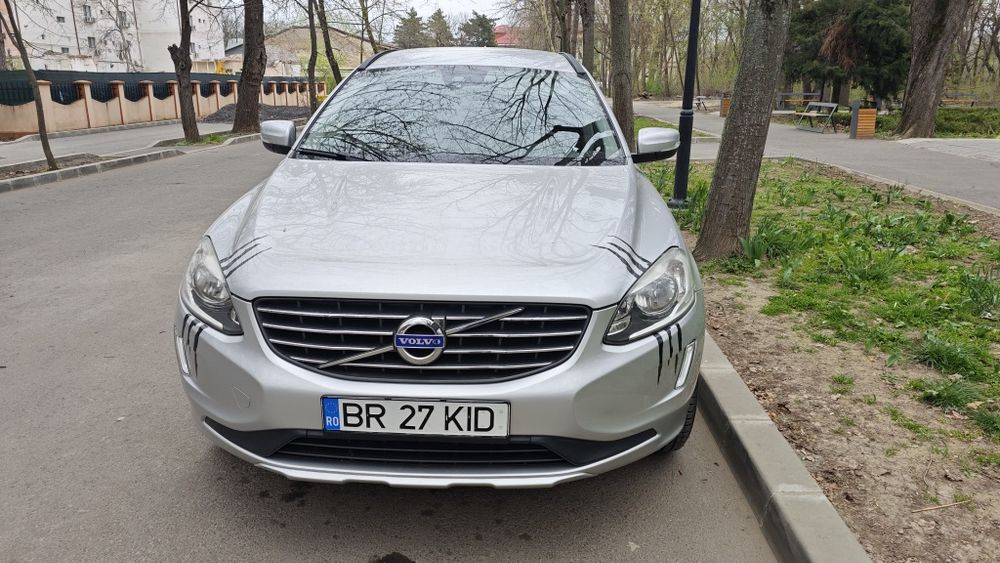 De vânzare Volvo XC60 D3 in 5 cilindri cu motor de 2 litri