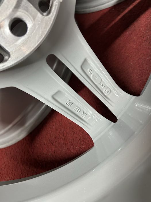 17 цола за Mercedes A B C Class CLA  GLA GLB Vito Original