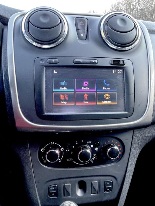 Vind Dacia Logan Laureate 1.2 GPL