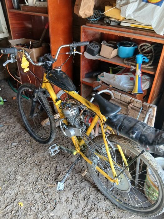Bicicleta cu motor