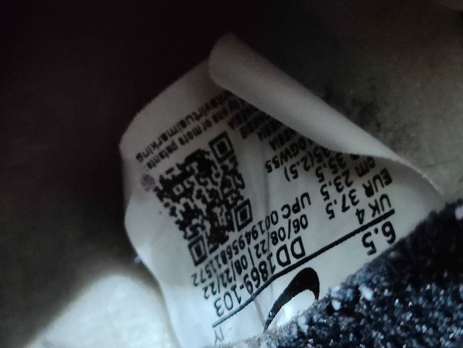 Adidași Nike mărime 37,5