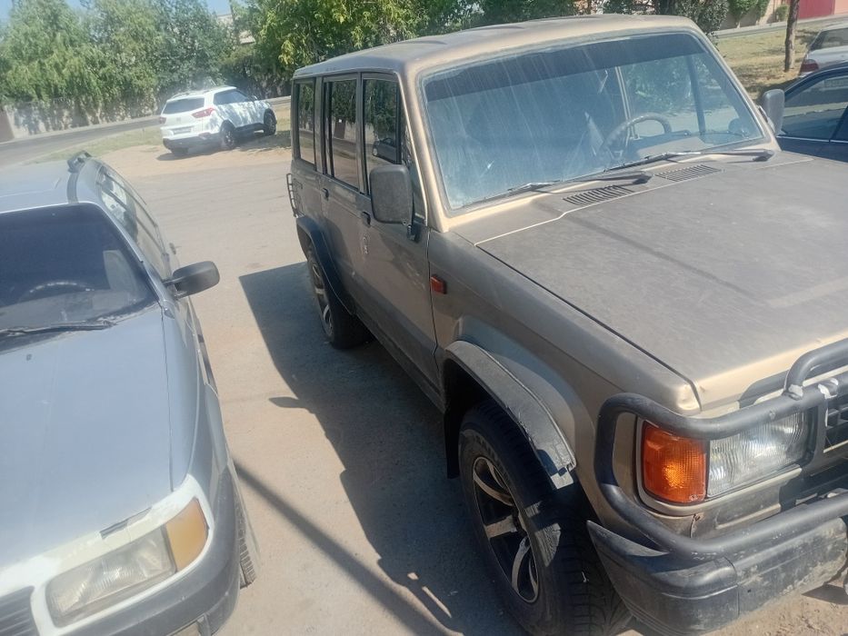 Исузу Троопер 2.6 бензин