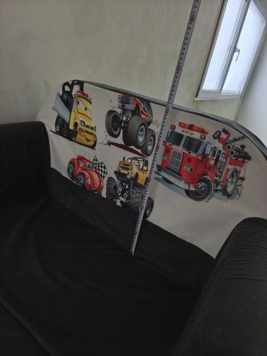 Детско канапе, става и на легълце.