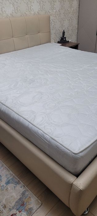 Продам кровать двуспальную б/ у