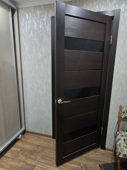 Продам межкомнатные двери
