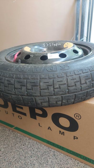 Продавам  резервна   гума  за Ланчия Ипсилон  2006 г