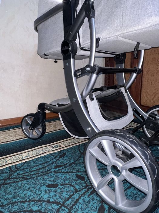 коляска детская для малышей Kidilo