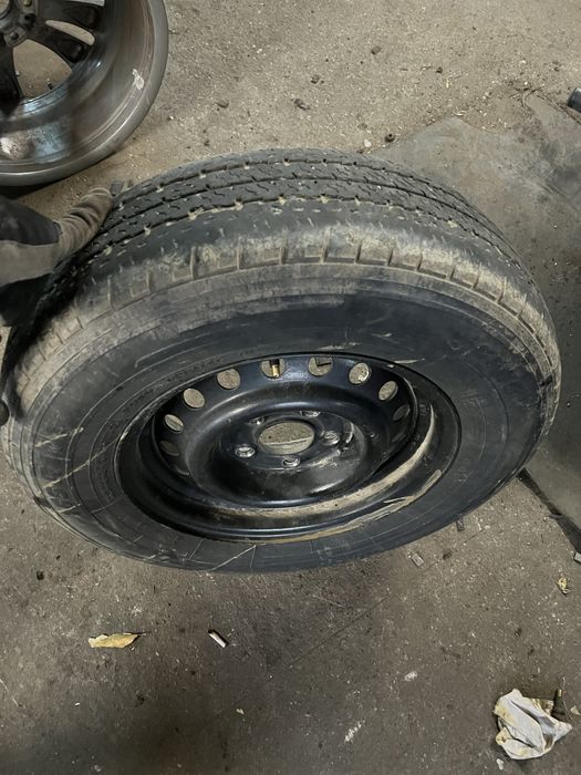 anvelope c-uri pe 14-15-16 de la 100 lei bucata. c-uri.