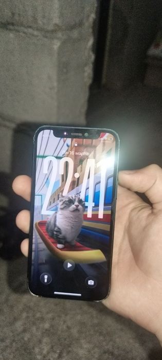 Продам айфон 12 мини