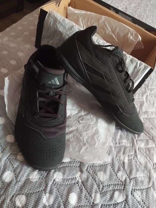 Адидас маратонки