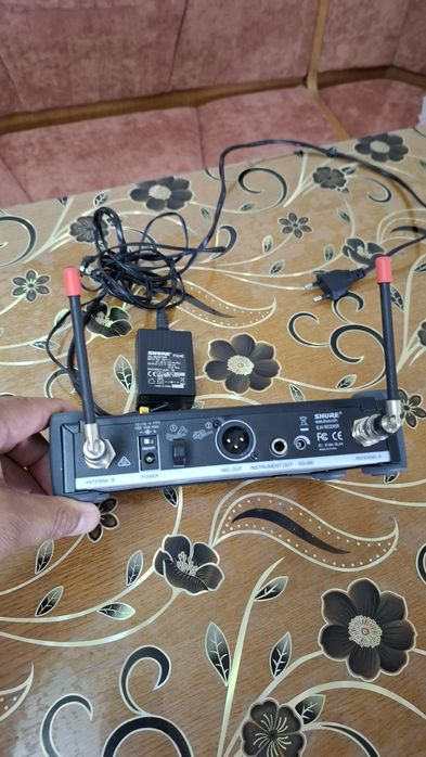 Vand microfon Shure SLX cu beta 58