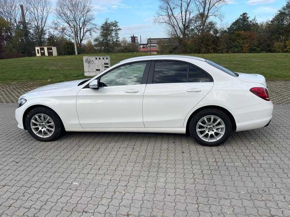 Autoturism Mercedes C180d
