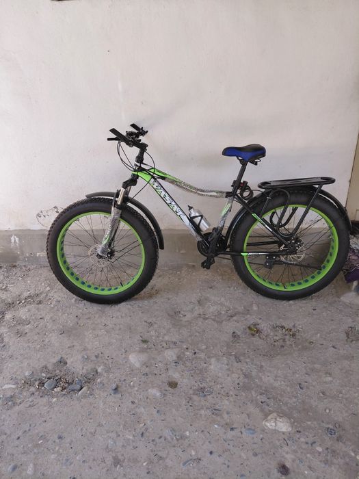 Велик сотилади .