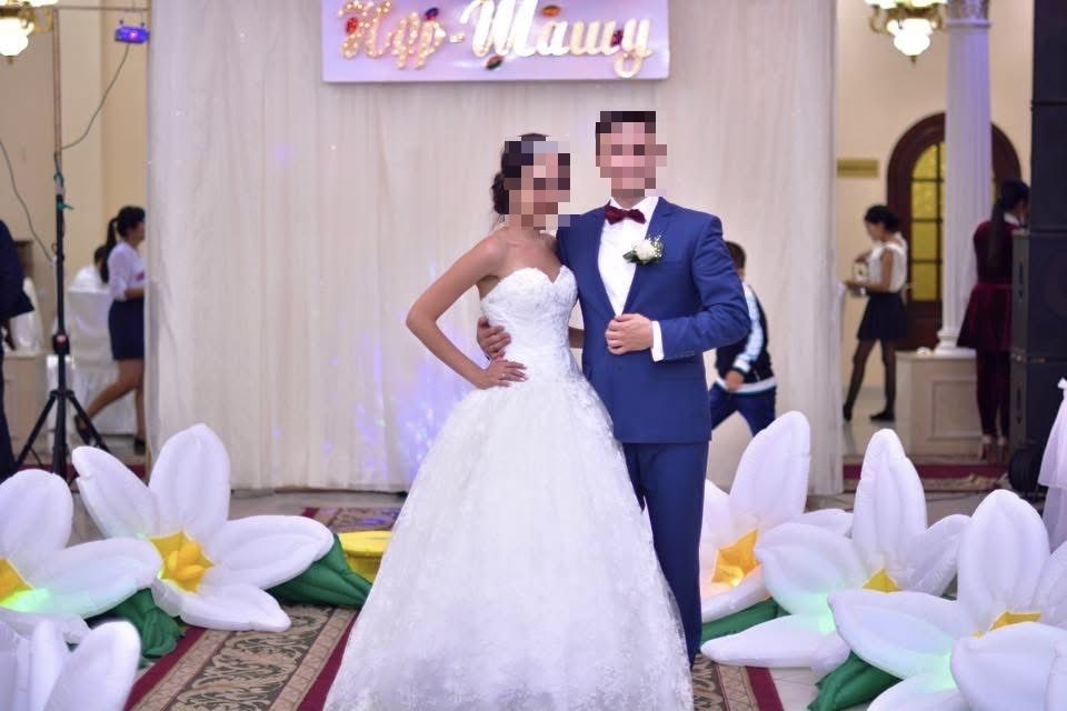 Свадебное платье