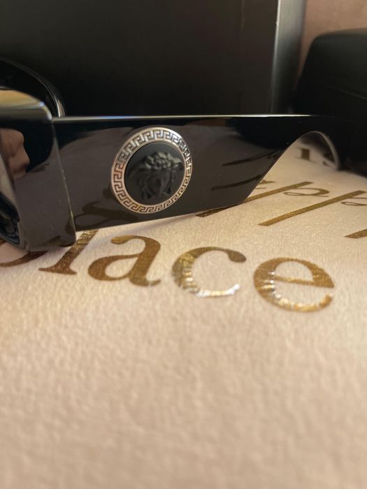 Versace Feminini Ochelari de soare cu Negru Cadru și Negru Lentilă