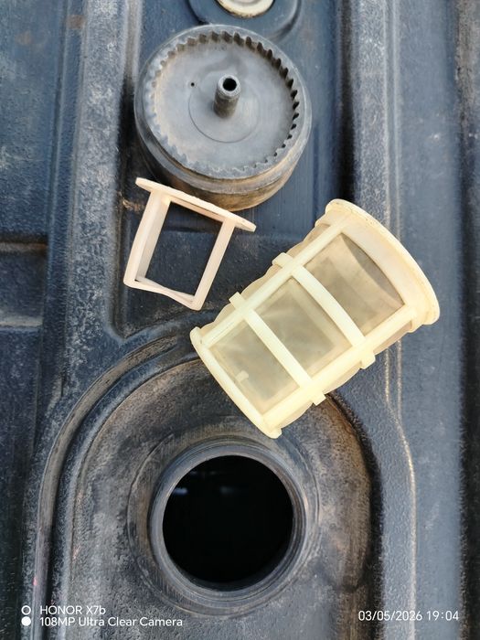 Rezervor benzina.