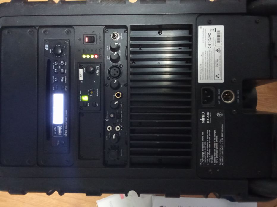 Vannd boxa mipro cu cd ,stic si blutut