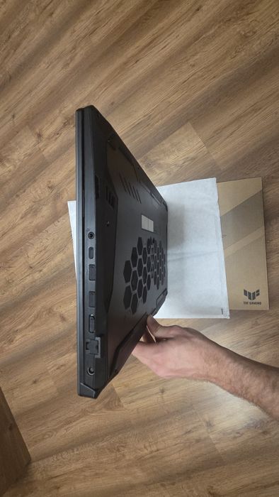 Asus TUF Gaming F17 FX706HM