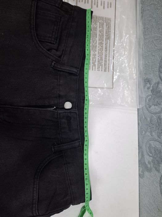 Продам  Джинсы новые.