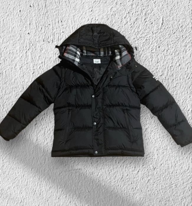 Geacă Burberry neagra