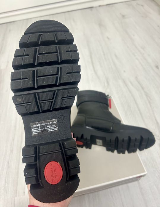 Ghete piele naturala Tamaris noi