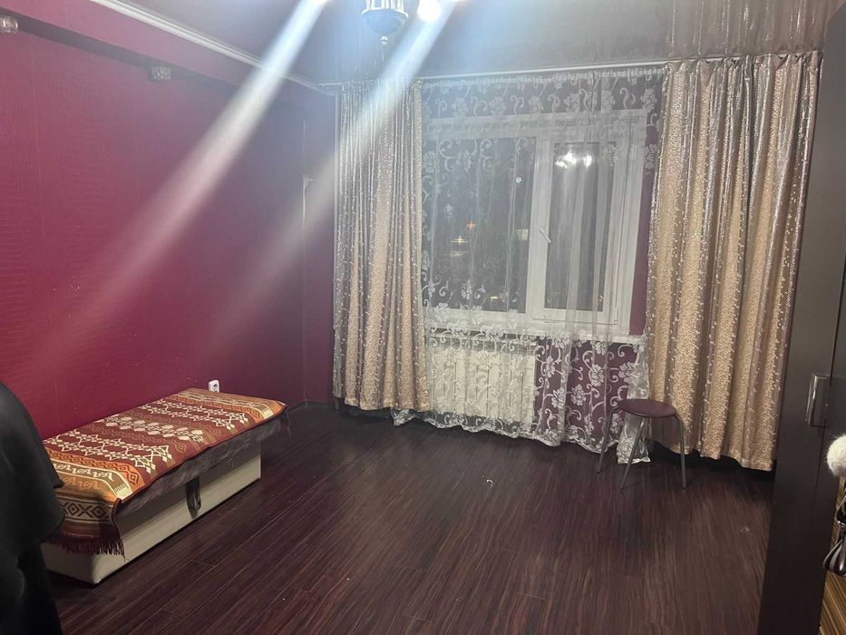 Продам 3 комн квартиру в центре