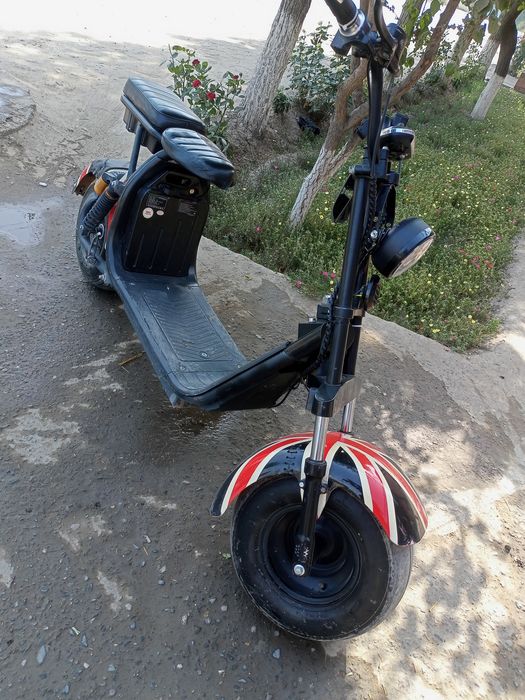 Elektro skuter sotiladi