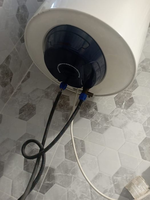 Бойлер Ariston 80 литров