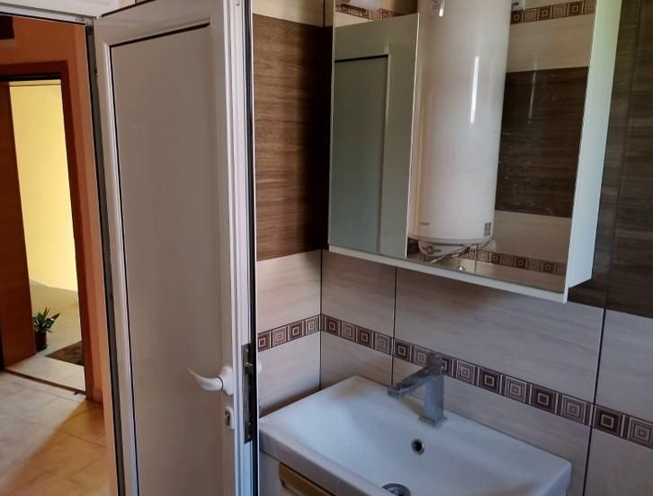 Дава се под наем Двустаен апартамент в Пловдив, Център - 60 кв.м за 400 € - Снимка #5