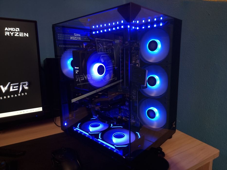 Къстъм Gaming PC | RX 9060 XT 16GB | Ryzen 5 5600 | 2TB NVMe | RGB | Custom кабели