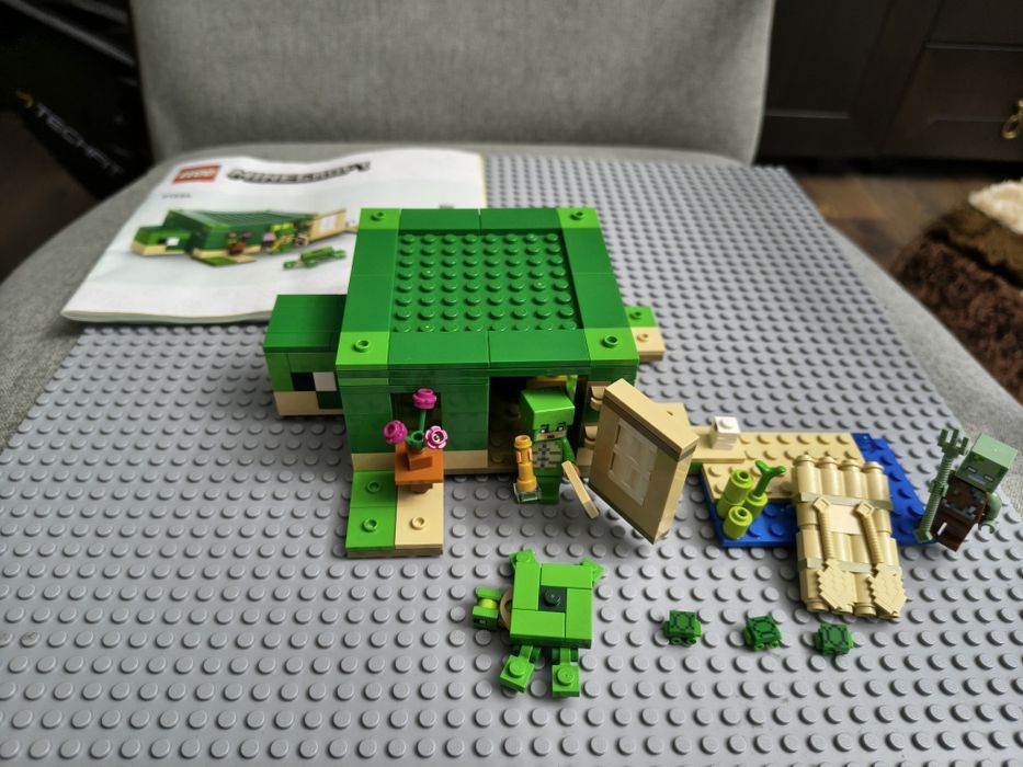 LEGO® Minecraft® - Casa de pe plaja testoaselor 21254, 234 piese 8+