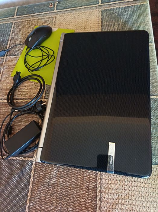 Лаптоп Packard bell