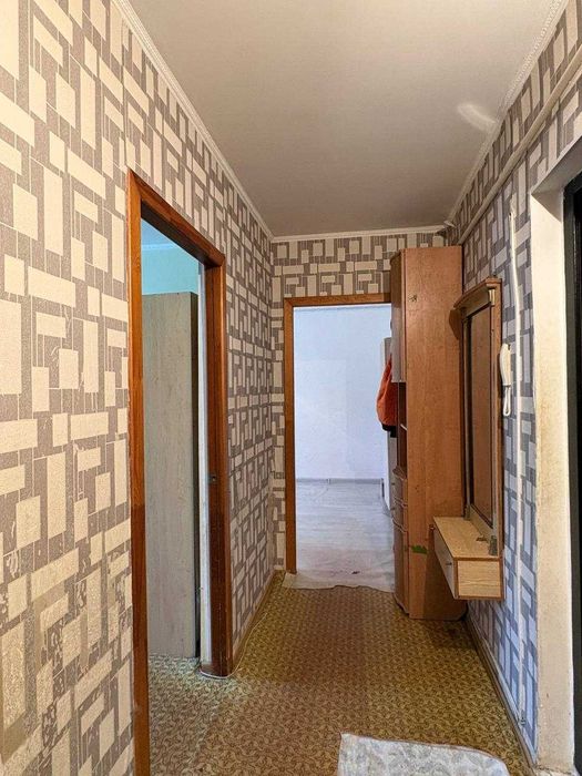 2 комн по Молдвгулова за 11500