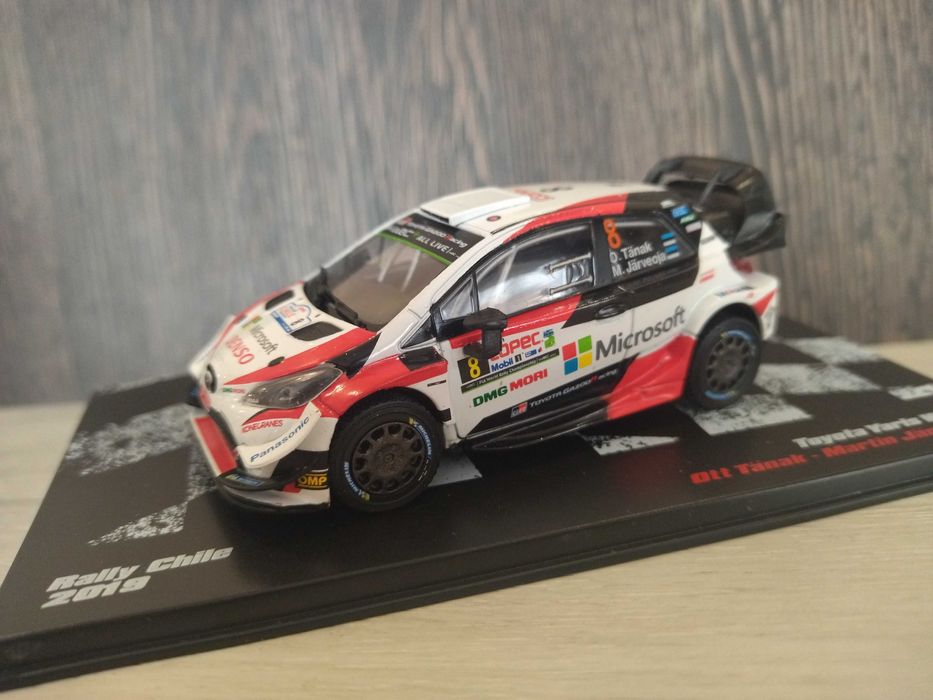 Метална количка Toyota Yaris WRC !!!