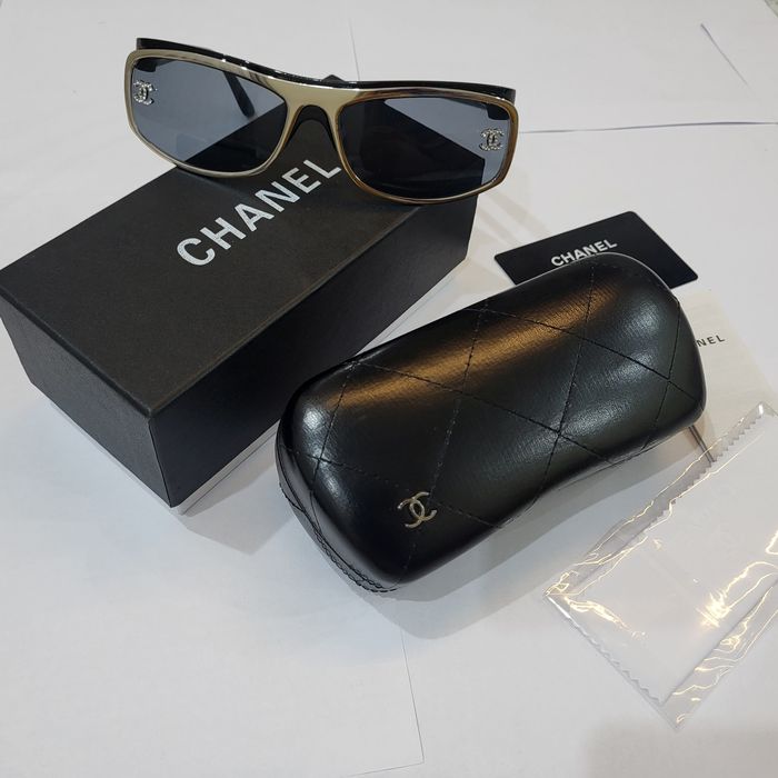 Очки солнцезащитные CHANEL