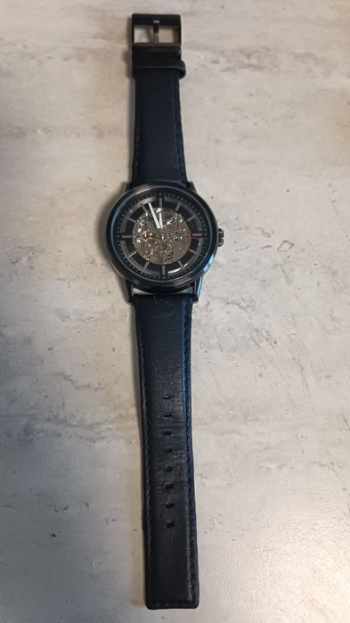 Ceas automatic keneth Cole New York în stare foarte buna