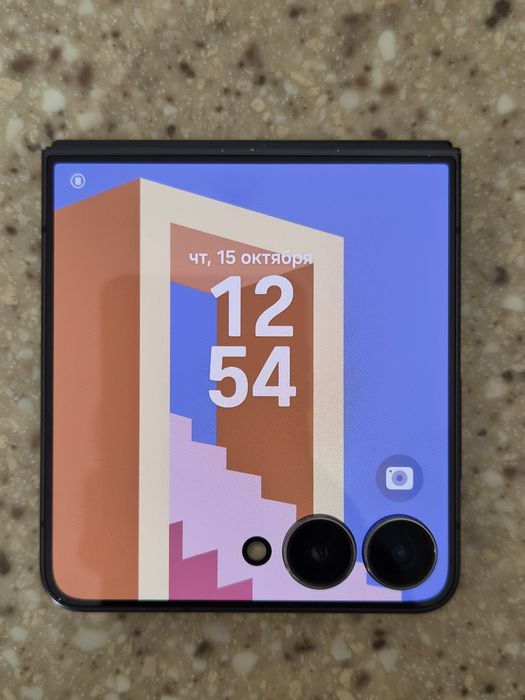 Samsung Galaxy Flip 7